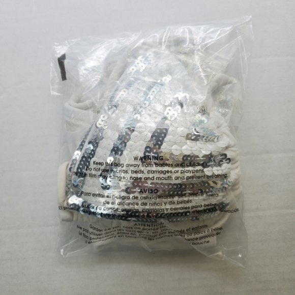 Victoria's Secret - Picture 14 of 14